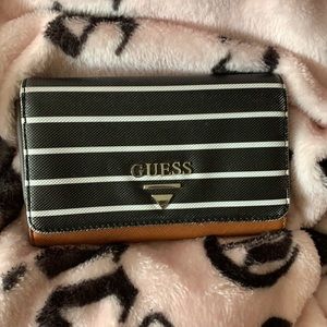 Guess Wallet